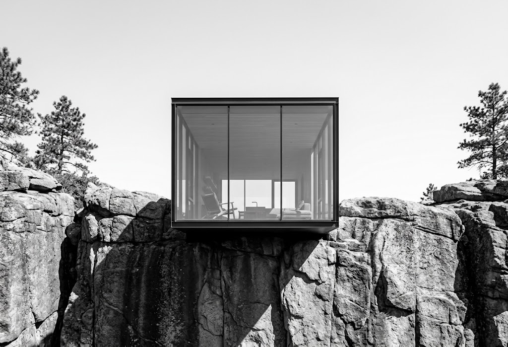 Concept architettonico: dialogo tra costruito e natura, ispirato a Frank Lloyd Wright